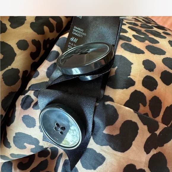 H&M Beige Trench coat - Picture 6 of 6